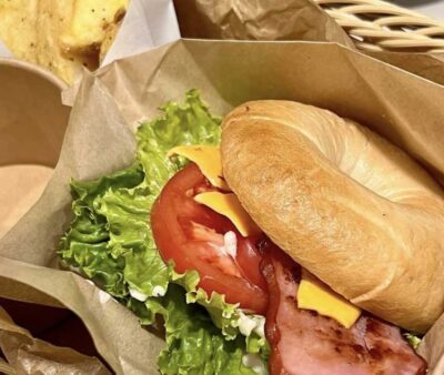 お米のベーグルサンド