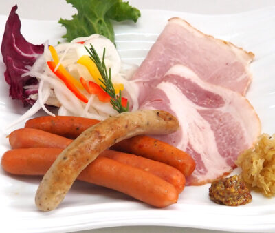 内子豚ハム・ソーセージ定食