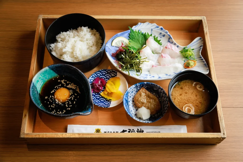 瀬戸内魚類 七福神の宇和島鯛めし定食